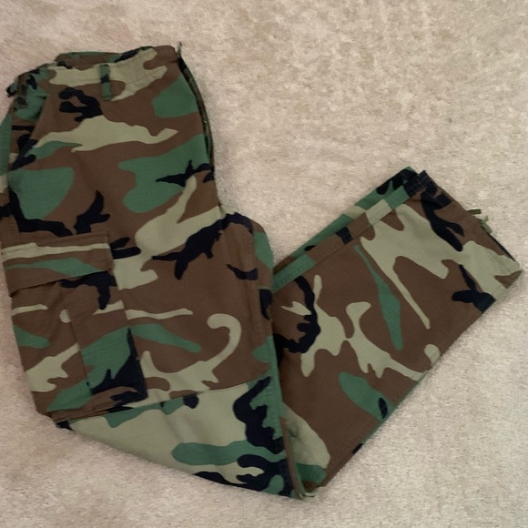 Unisex Camo pants - Picture 7 of 8